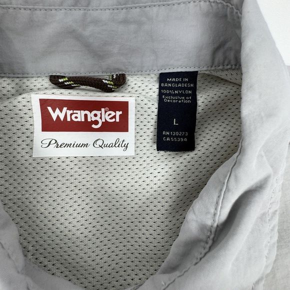 Wrangler Men's Large Button Up Fishing‎ Shirt Short Sleeve Gray Double Pockets - Picture 5 of 6